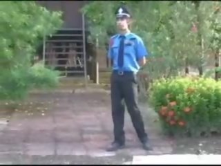 Pleasant säkerhet officer